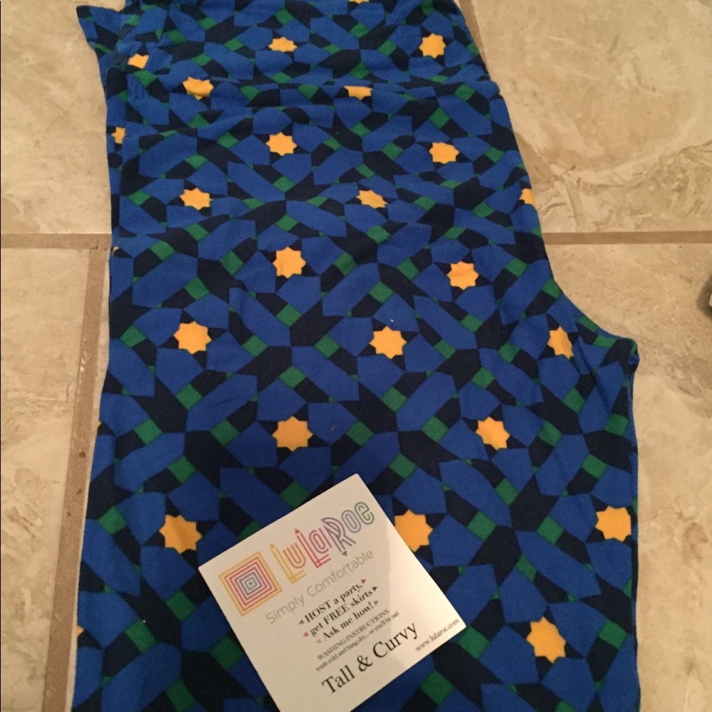 Lularoe tall and curvy leggings
